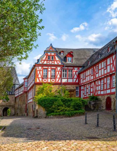 KDV - Absperrpoller am Schloß Idstein